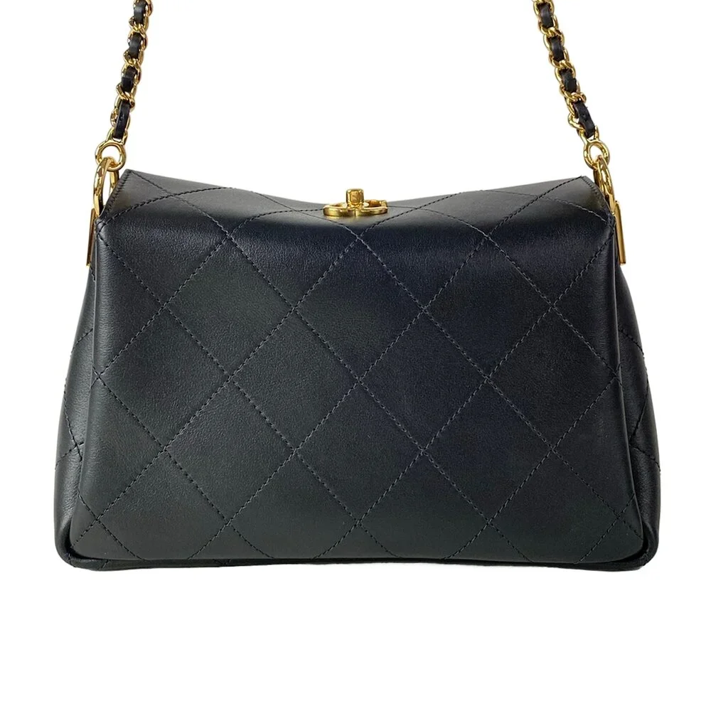 Chanel Matelasse Shoulder Bag AS6255